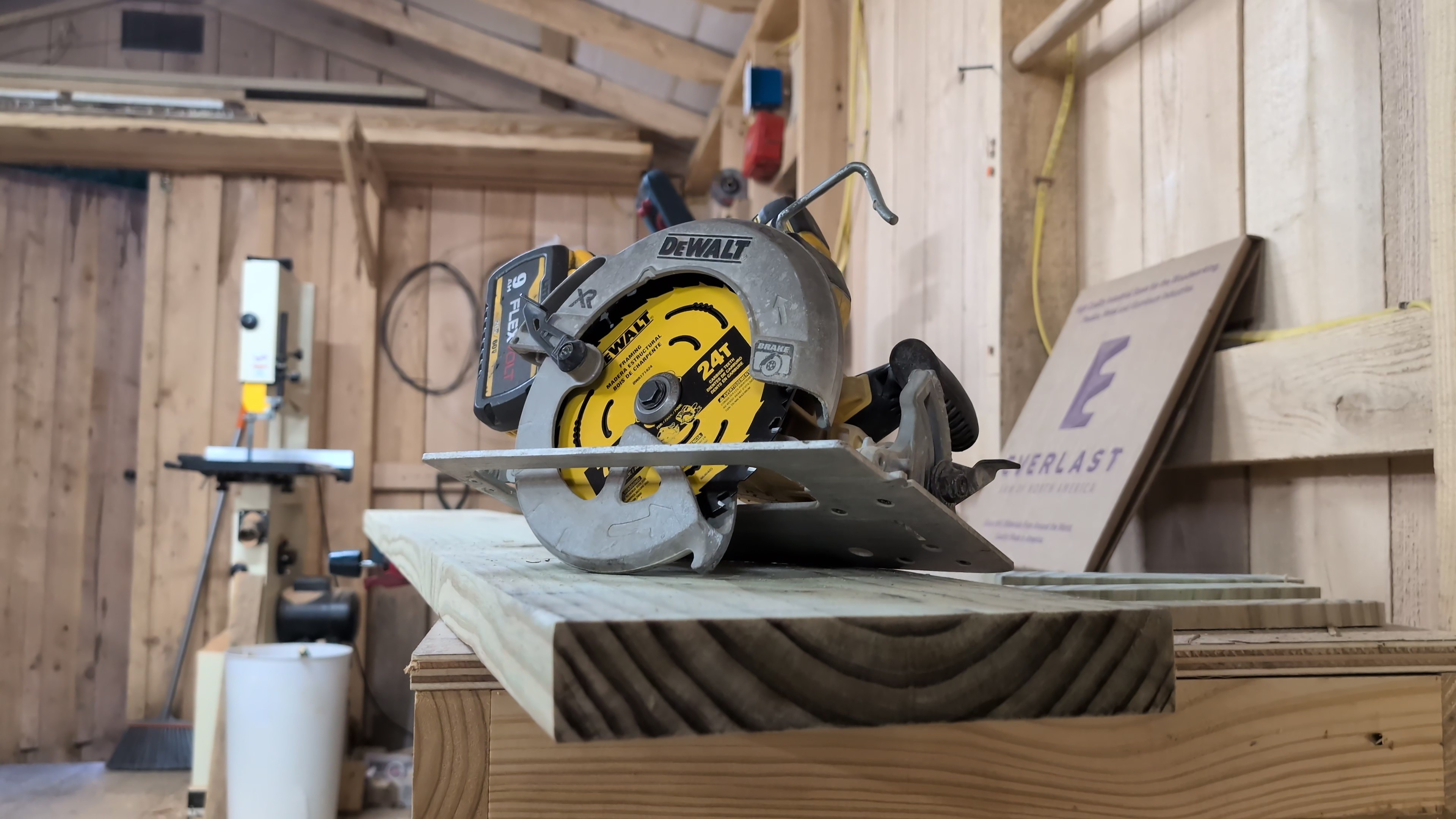 DeWalt skill saw with precision blade