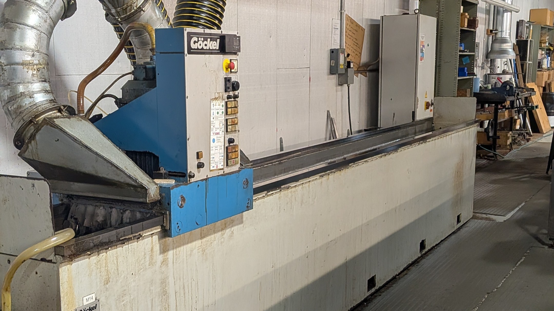 Precision sharpening on grinder